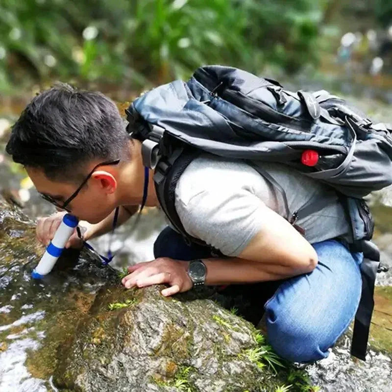 Compact Travel Water Filter – Portable Outdoor Purifier